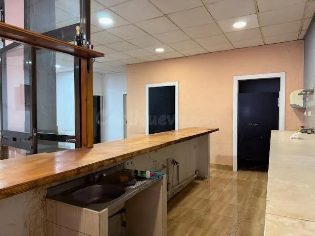 JUNTO PLAZA DE SAN JUAN ALQUILER LOCAL COMERCIAL — 5