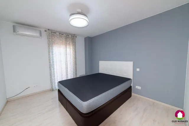 VIVIENDA DE PROTECCIÓN OFICIAL — 18