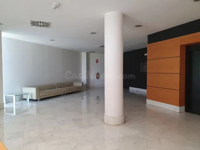 Oficina 598m² en alquiler - Avenida de las Ciencias - foto 2