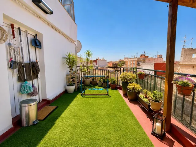 Ático con dos terrazas privadas y espectacular terraza super - foto 3
