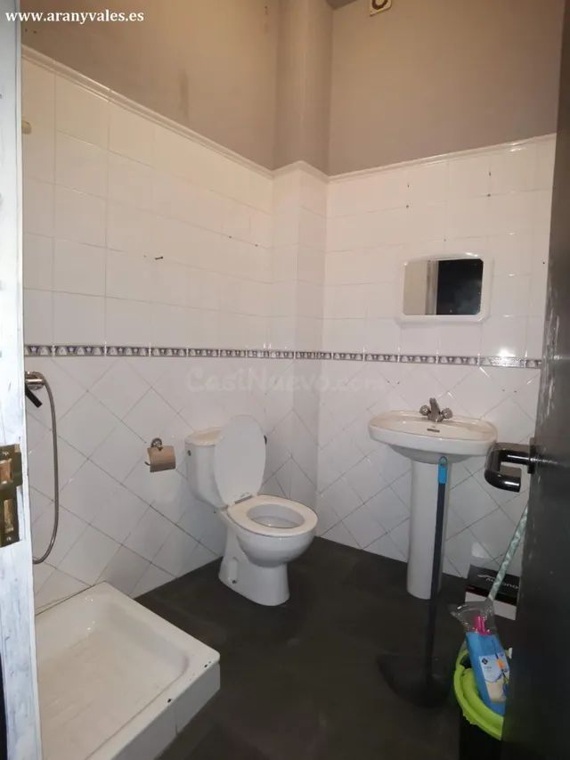 Local Comercial en Calle Perú - Carballo - foto 4