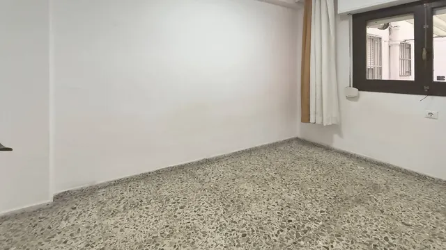 Piso en venta en Calle de Tomàs Ortuño — 9