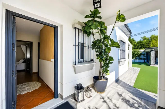 Chalet ideal para vivir todo el año, en la entrada de Chiclana. — 15