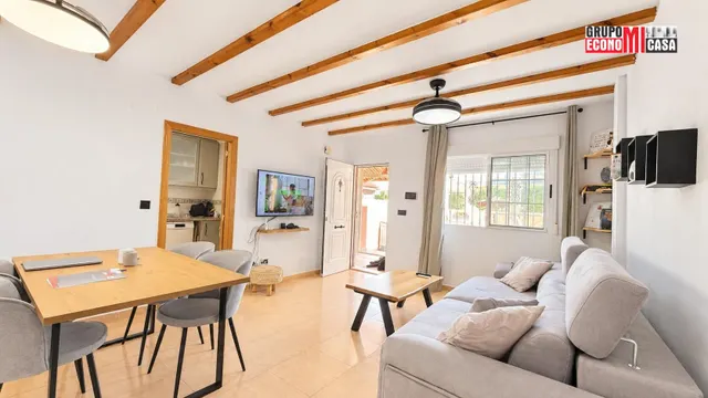 Chalet adosado de 2 dormitorios con terraza, piscina y sol de tarde en Gran Alacant — 19