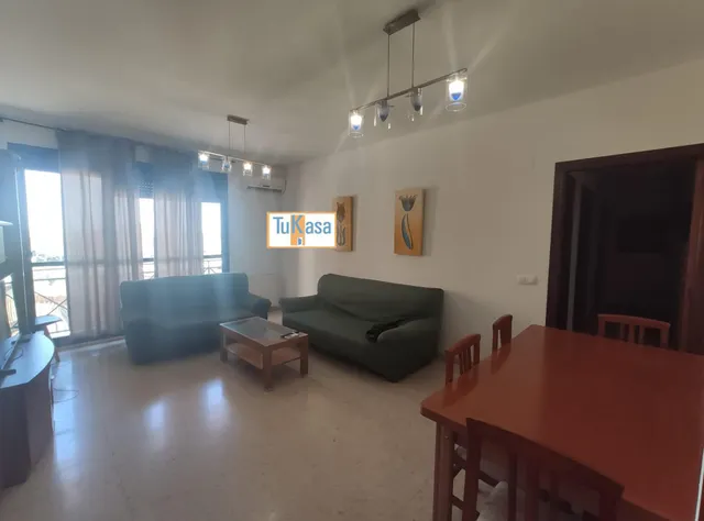 Piso Trabajadores temporales en zona Montesol, Cáceres — 22