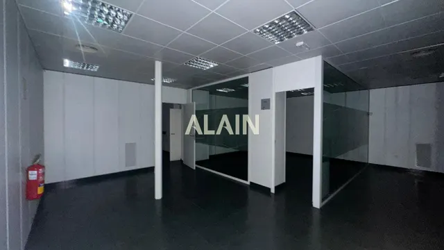 Local comercial de 300 m2 con 10 m de fachada en calle Alboraya — 7