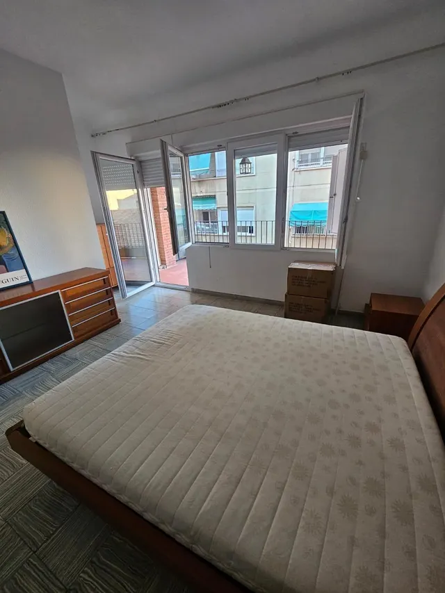 SE ALQUILA VIVIENDA EN EL CORAZÓN DE ALICANTE — 17