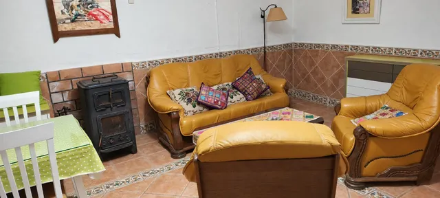 Amplio chalet con piscina y vivienda auxiliar en parcela de 1.665 m2 en la gorgoja — 10