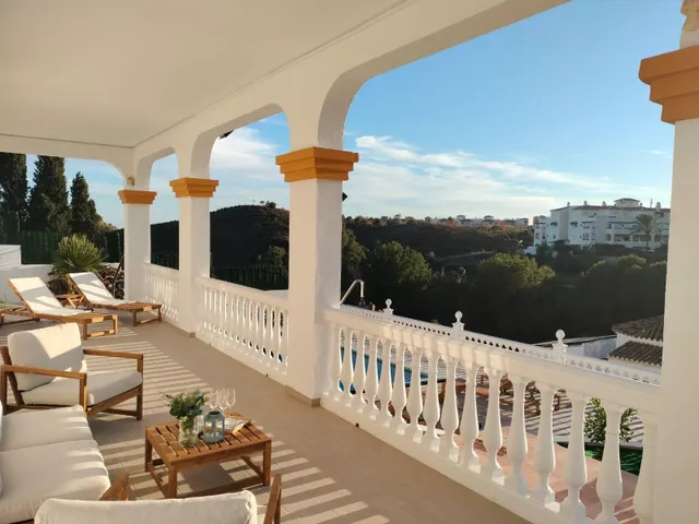 EXCLUSIVA VILLA EN MONTEALTO !!! — 2