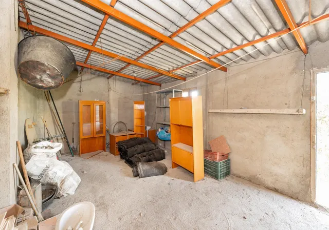 ¡CASA EN UNA SOLA PLANTA, CREA TU VIVIENDA IDEAL EN ALBOLOTE! Casa en una sola planta con patio, garaje y un gran potencial. — 26