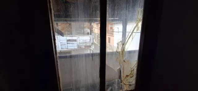 Casa de Pueblo en el Centro Histórico de Bembibre para Reformar — 22