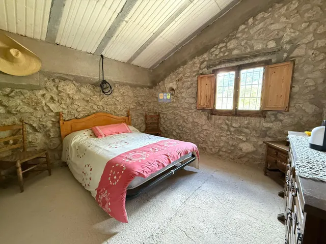 ESPECTACULAR FINCA RÚSTICA EN SELLA — 31