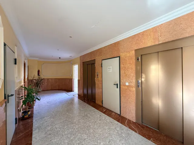 Fantástico piso de dos dormitorios en el centro de Benidorm — 23