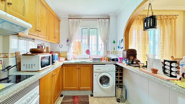 ADOSADO DE 3 DORMITORIO Y 2 BAÑOS EN ORIHUELA COSTA (ZONA LOS DOLSES) — 18