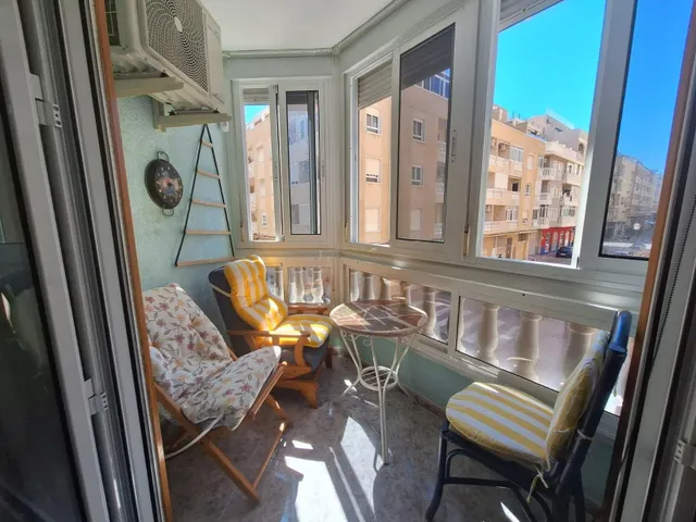 Apartamento 2 habitaciones 82m² en venta - Estacion de autobuses — 28