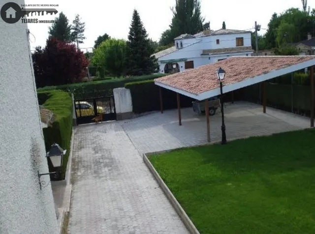 INMOBILIARIA TEJARES VENDE CHALET EN URB. AGUA SOL — 9