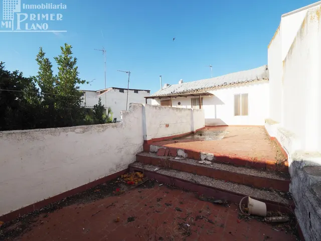 *Casa para reformar o tirar que cuenta con 330 metros cuadra - foto 4