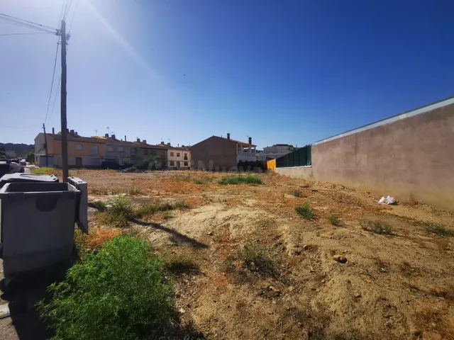 VENTA DE PARCELA URBANA EN PURULLENA — 3