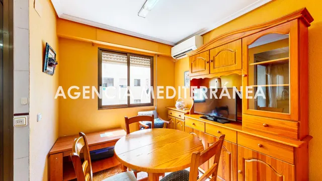 Piso en venta en Torrent, con tres habitaciones y dos baños. — 7