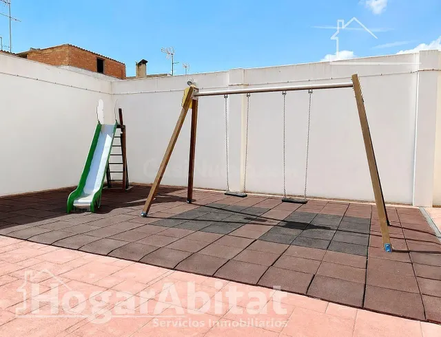 AMPLIO Y LUMINOSO EN RESIDENCIAL CON PISCINA Y GARAJE, TODO  - foto 4