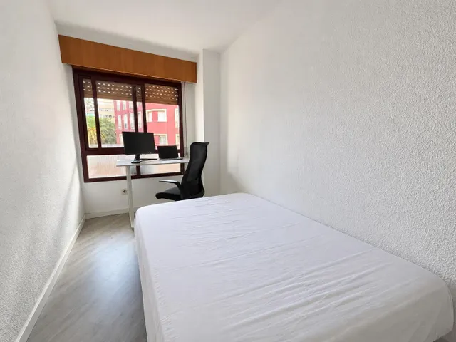 GRAN PISO EN ALQUILER EN ZONA DE MERCADO CENTRAL — 14