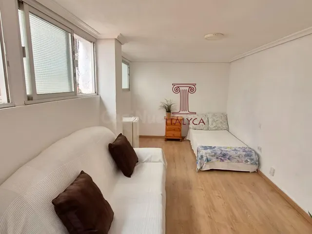 Estudio en calle Santiago