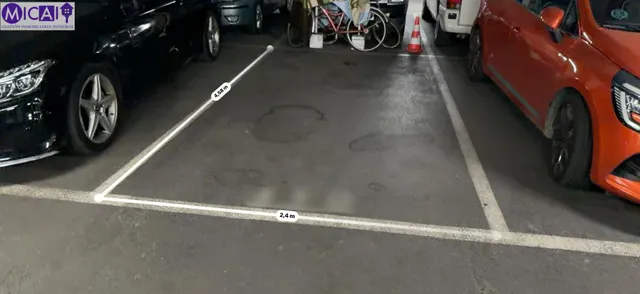 Plaza de parking - zona Loreto — 6