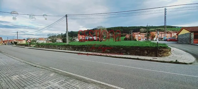 PARCELAS URBANAS JUNTO AL CENTRO DE MERUELO. — 2