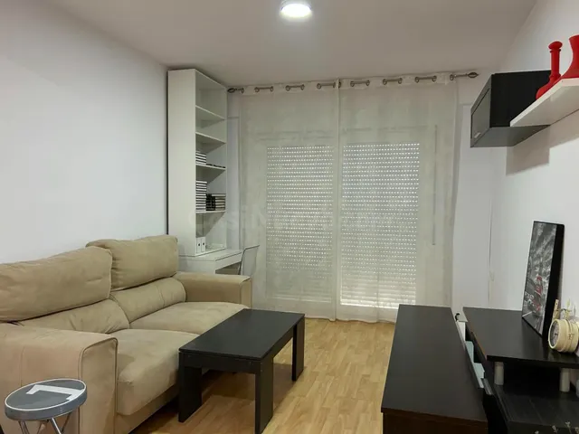 Alquiler anual en primera línea de playa. - foto 4