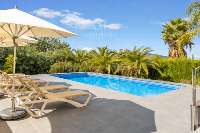 Villa aurena · arquitectura contemporanea, luz y calma mediterranea en javea — 2