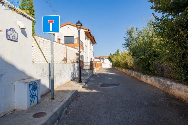 Compra tu parcela para hacer la casa de tus sueños a 5 min de Granada. Huétor Vega — 15