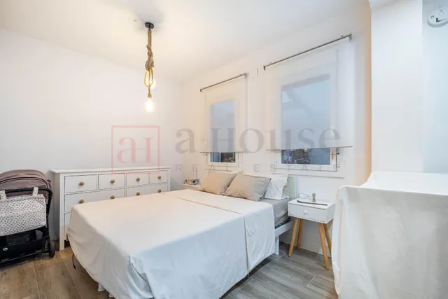 Piso listo para entrar a vivir con piscina comunitaria en la maternitat i sant ramón — 20