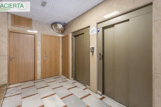 Piso señorial de 182 m2 en Avenida Madrid: amplitud, luz y posibilidades infinitas con garaje opcional. — 39