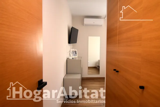 BONITA CASA TOTALMENTE REFORMADA CON GARAJE Y GRAN TERRAZA — 18
