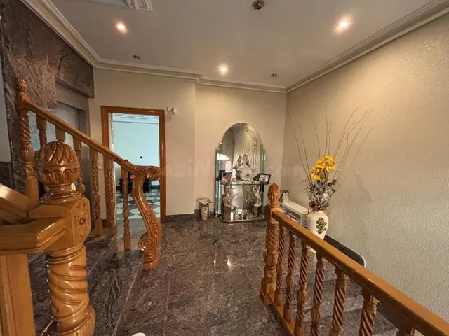 Gran vivienda en LOS ALCAZARES CON Bajo Comercial-Garaje+Asc - foto 4