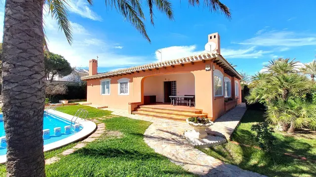 Villa junto al mar en Cabo Roig a solo 3 minutos de la playa — 2