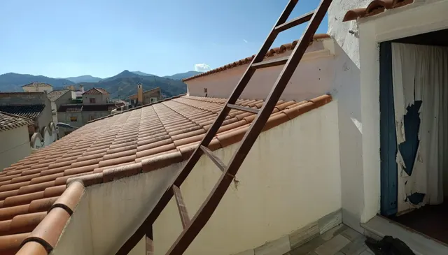CASA FAMILIAR EN FINES ( ALMERÍA) DE 7 habitaciones. — 42
