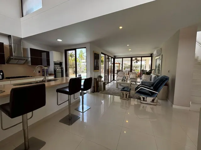 Casa 4 habitaciones 380m² en venta - Barcelona de indias - foto 3