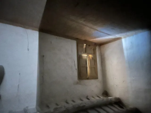 SOLAR EN VENTA CON CASAL DE PIEDRA EN LA SERRA BARONA — 10