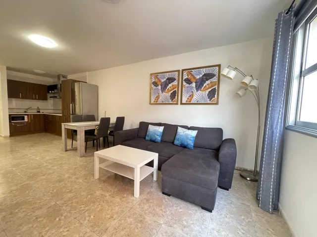 Apartamento amueblado en alquiler por corta estancia en El M - foto 3