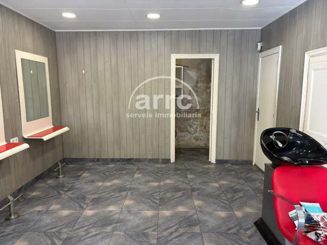 LOCAL EN VENTA - PREMIA DE MAR — 17