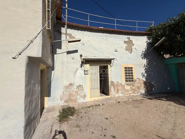 Se vende cueva para reformar en la zona de carrefour de Petrer — 12