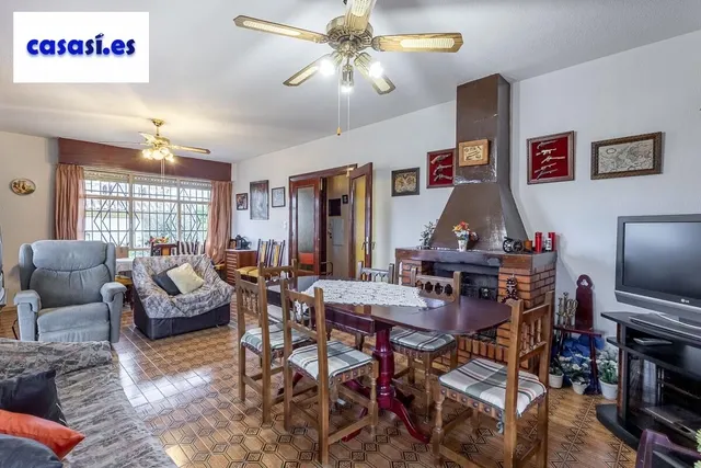 Gran casa con parcela y piscina en Cájar — 11