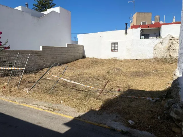 OPORTUNIDAD PARA CONSTRUIR - TERRENO URBANIZABLE CON PROYECT - foto 5