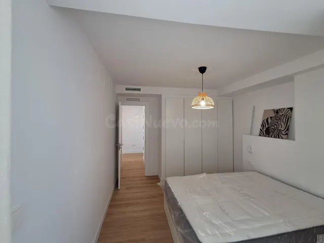 lujo frente al Puerto Deportivo en marbella - foto 2