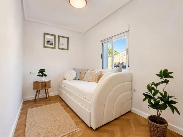 Villa de 4 dormitorios 2 baños en punta prima ( orihuela costa ) — 25