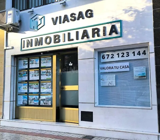 Local comercial 240m² en venta - Los Ángeles - Cruz de Carav - foto 4