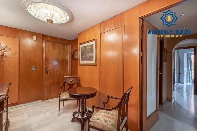 EXCLUSIVO PISO CON JARDÍN PRIVATIVO EN UNA DE LAS MEJORES URBANIZACIONES DE GRANADA — 37