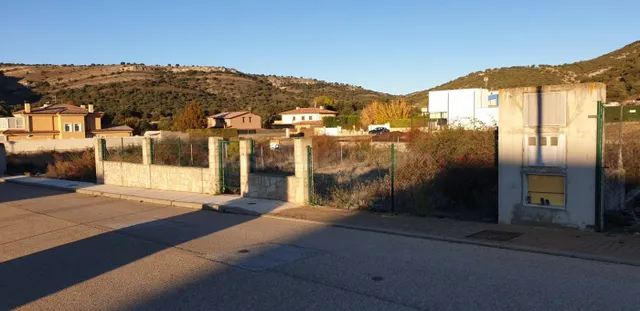 Parcela en Urbanización La Toba- Fuentetoba - foto 4
