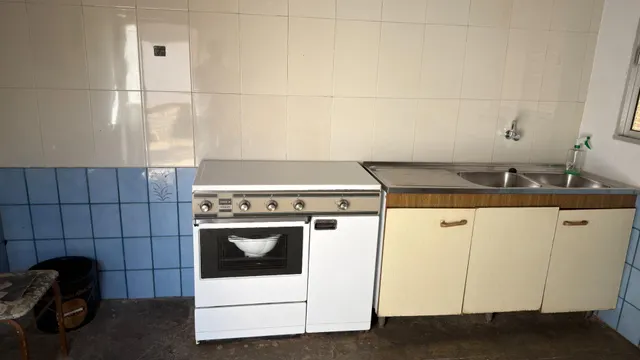 ¡gran oportunidad en Beas! auténtica casa de pueblo con entrada y salida a dos calles ✨ — 35